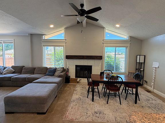 5th image of 865 Larkspur Rd
