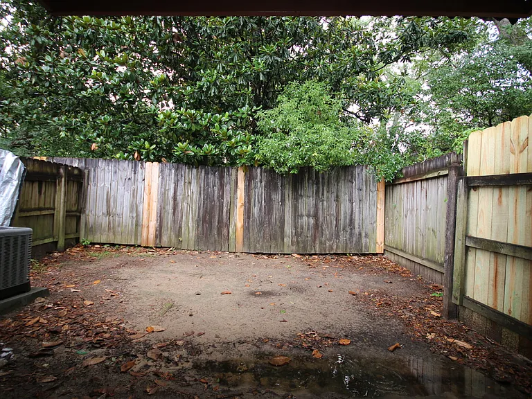 1455 Acorn Ln #F — Photo 16