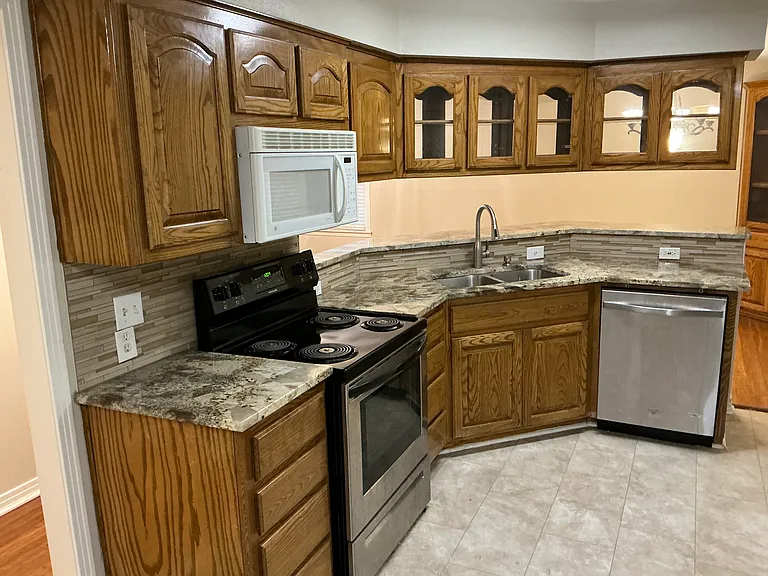 3408 Leith Ave — Photo 10