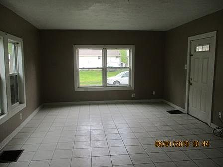 2nd image of 1426 Walnut St