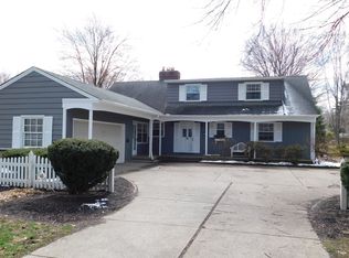 30101 Ashton Ln, Bay Village, OH