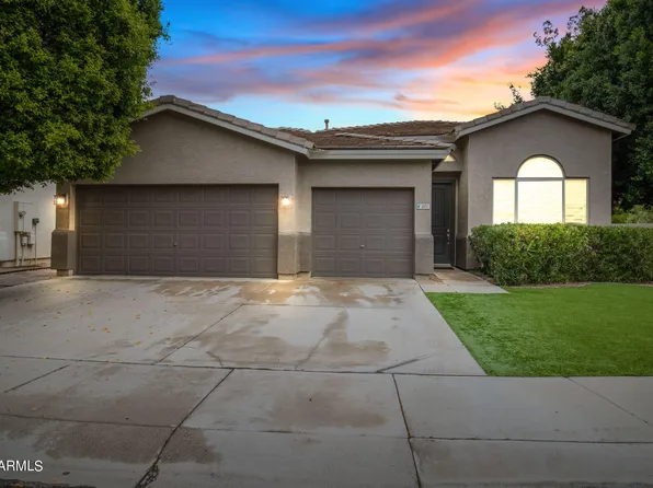 831 N DATE PALM Drive, Gilbert, AZ 85234