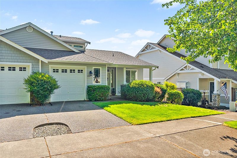 3rd image of 420 Bungalow Drive NW