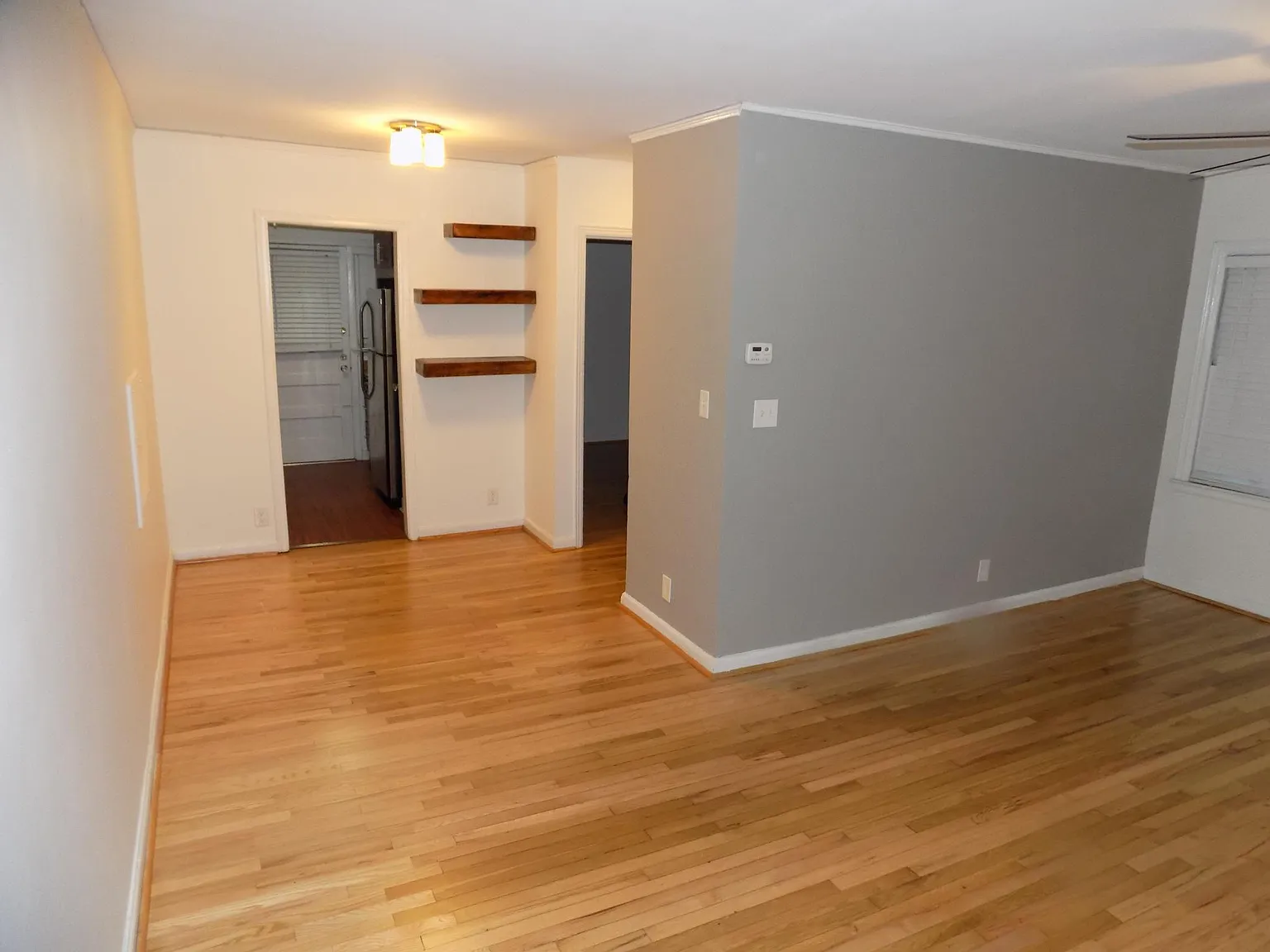 1 bed, 550 sqft, $1,100 — Photo 2