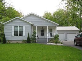 1st image of 2B Easton Dr