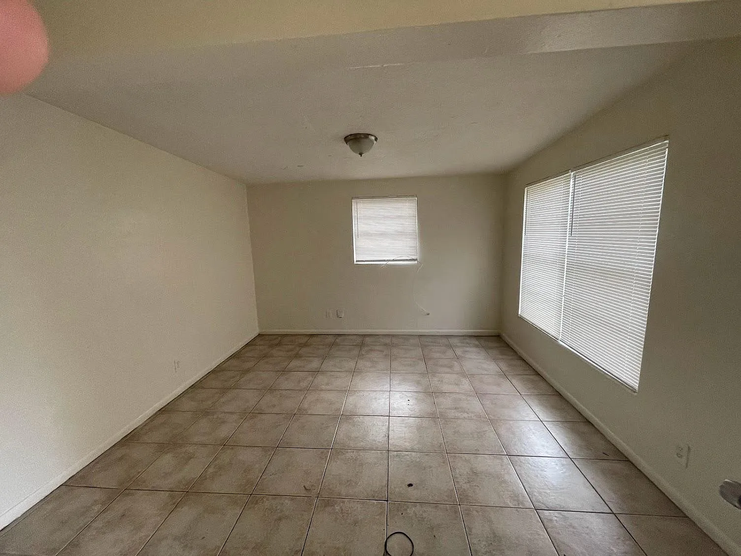 4 bed, 1100 sqft, $1,200 — Photo 4