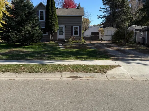 112 N Maple St, Alexandria, MN 56308