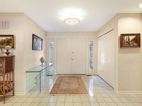 4th image of 232 Arrowwood Dr