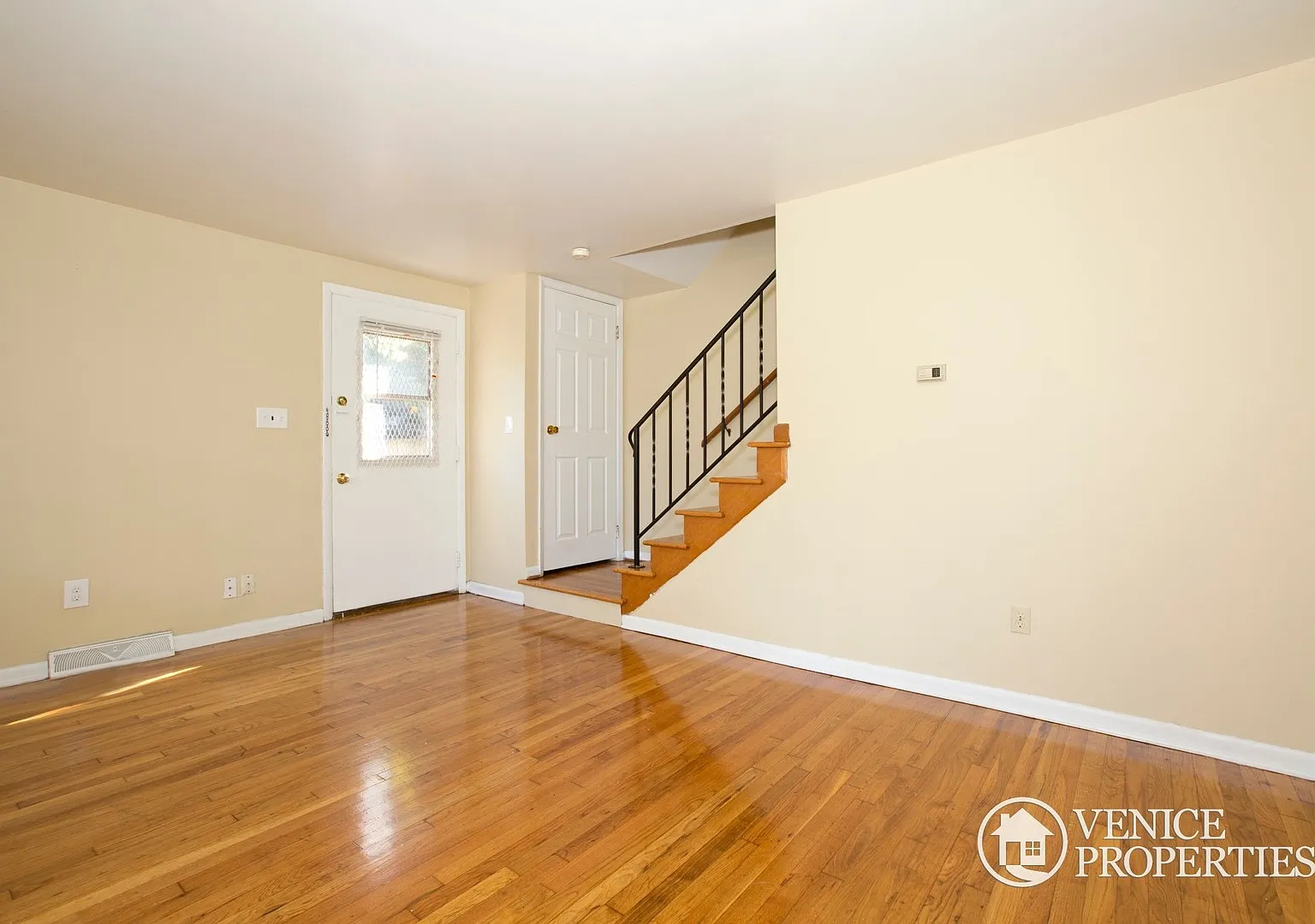 3 Bedroom on OSU Campus — Photo 3