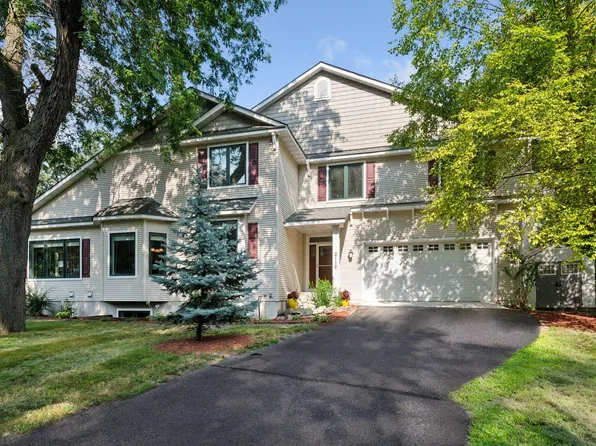 2112 Basswood Ln, Mound, MN 55364