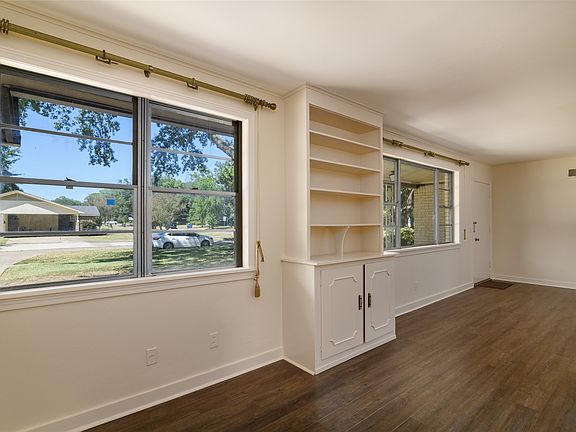 3rd image of 517 Haynes Ave