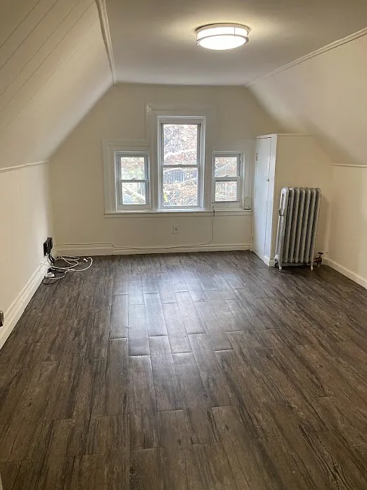 2 bed, 1800 sqft, $950 — Photo 2