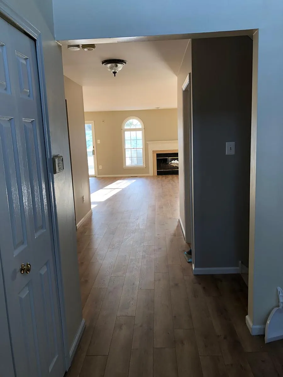 View from Entrance - 137 Summerhill Ct