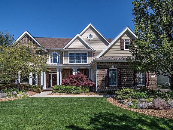 2nd image of 908 Arboretum Dr