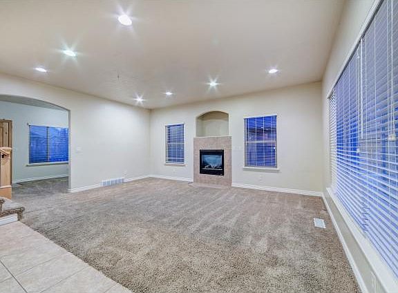 4th image of 3919 W Sienna Dune Dr