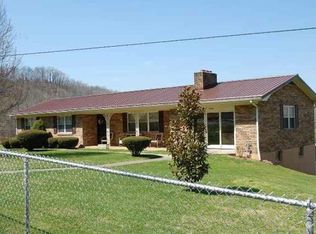 2282 Holiness Hollow Rd, Ewing, VA 24248