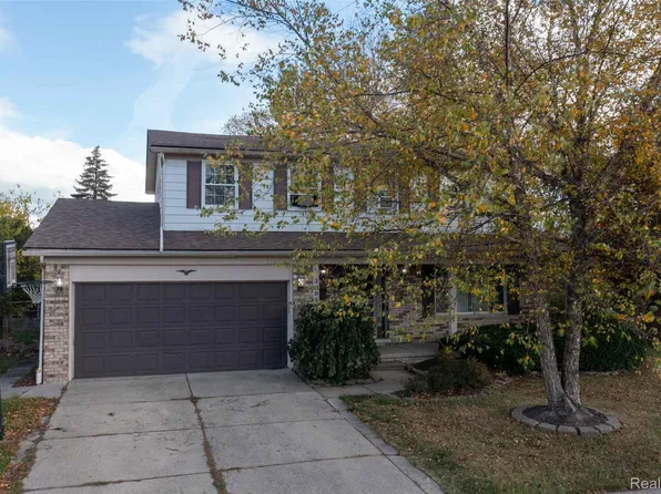 30988 Moroso Dr, Warren, MI 48088