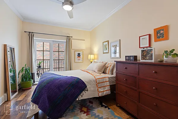 Sold by Garfield Realty  | media 7
