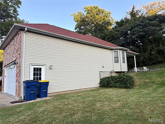 3rd image of 1274 Jonathan Ct