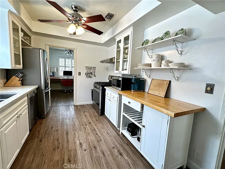 4743 Halbrent Ave — Photo 10