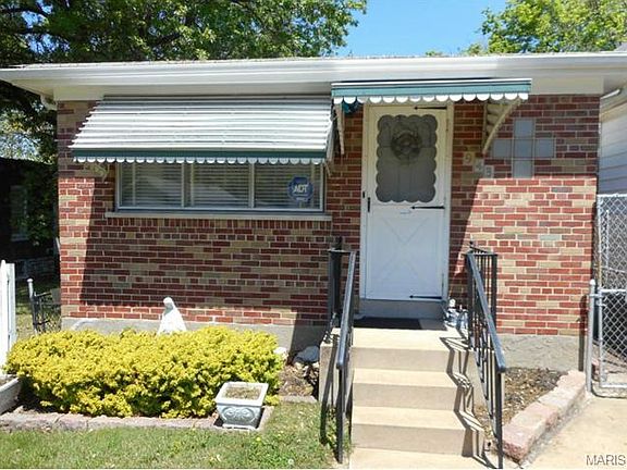 2nd image of 943 Harlan Ave