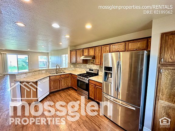 5th image of 4384 Aubergine Way