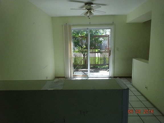 2nd image of 1898 Basswood Ln