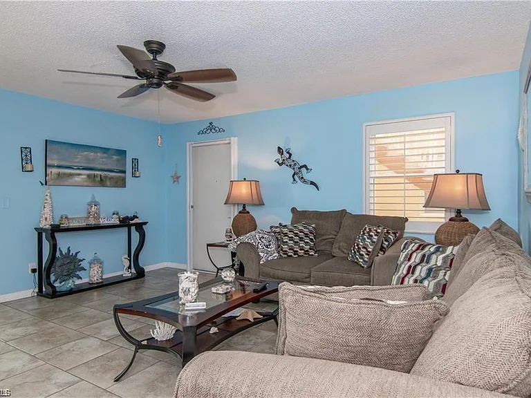 1400 Pompei Ln #S-21 — Photo 8
