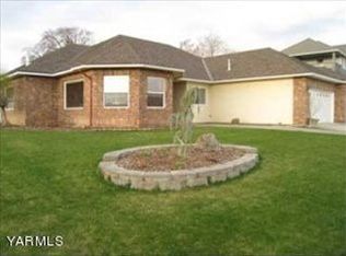 1306 Heritage Hills Pl, Selah, WA 98942