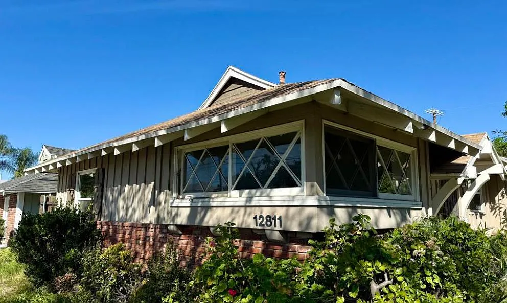 12811 Oxnard St - Unit 1 — Photo 4