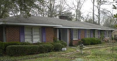 1st image of 2663 Ashlawn Dr