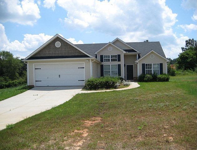 2nd image of 1617 Trey Ln