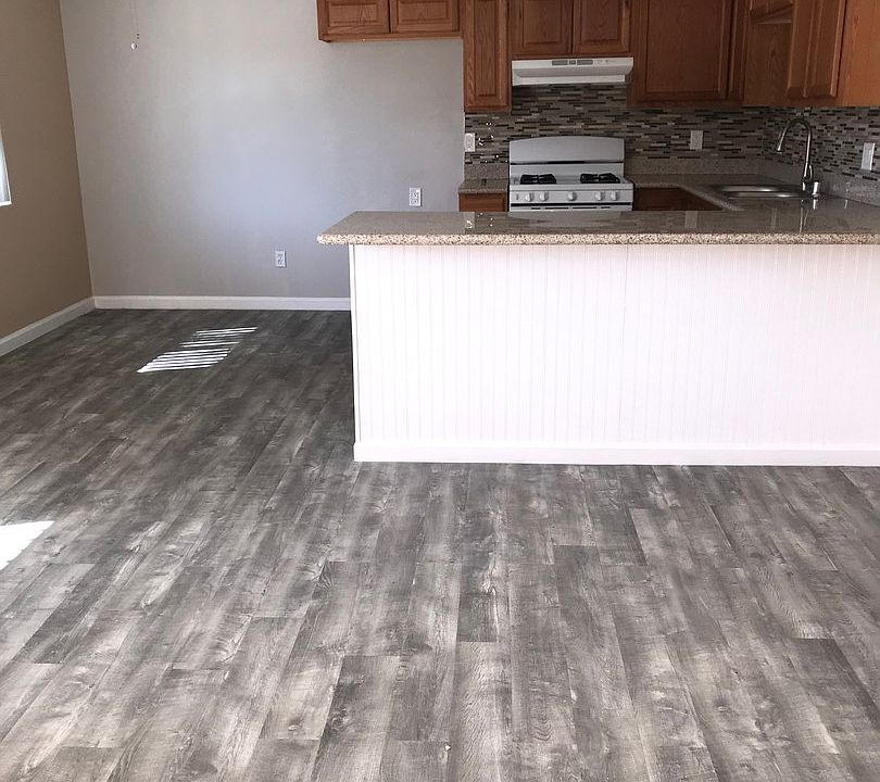 1st image of 11595 White Ave #15