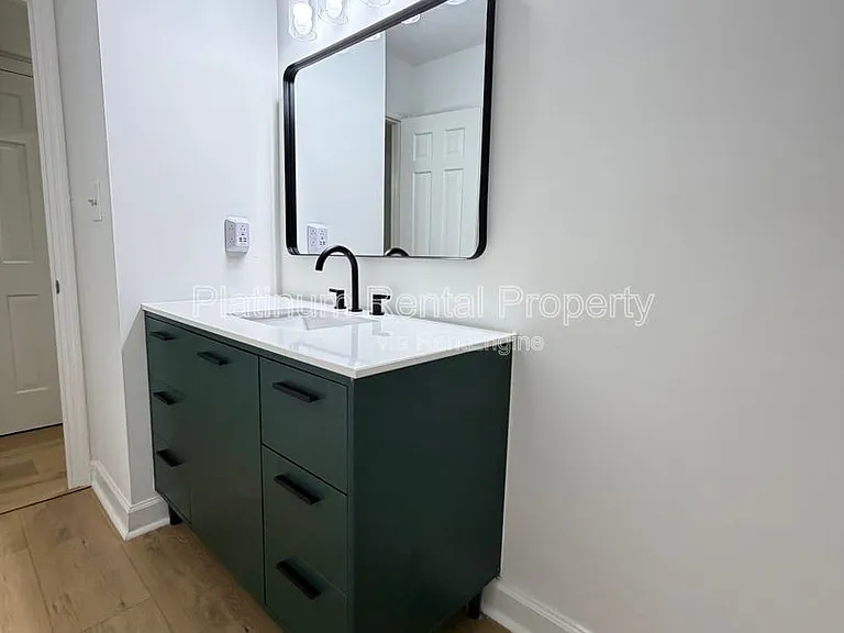 335 Winding River Dr #H — Photo 18