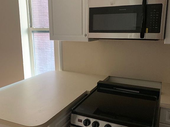 2nd image of 205 E 94th St APT 4FW