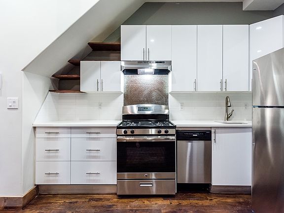 3rd image of 756 Willoughby Ave