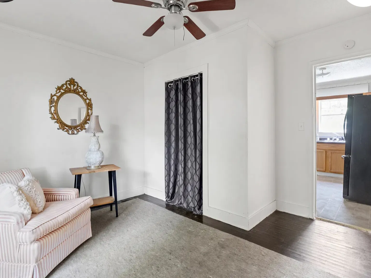 2 bed, 1000 sqft, $1,000 — Photo 4