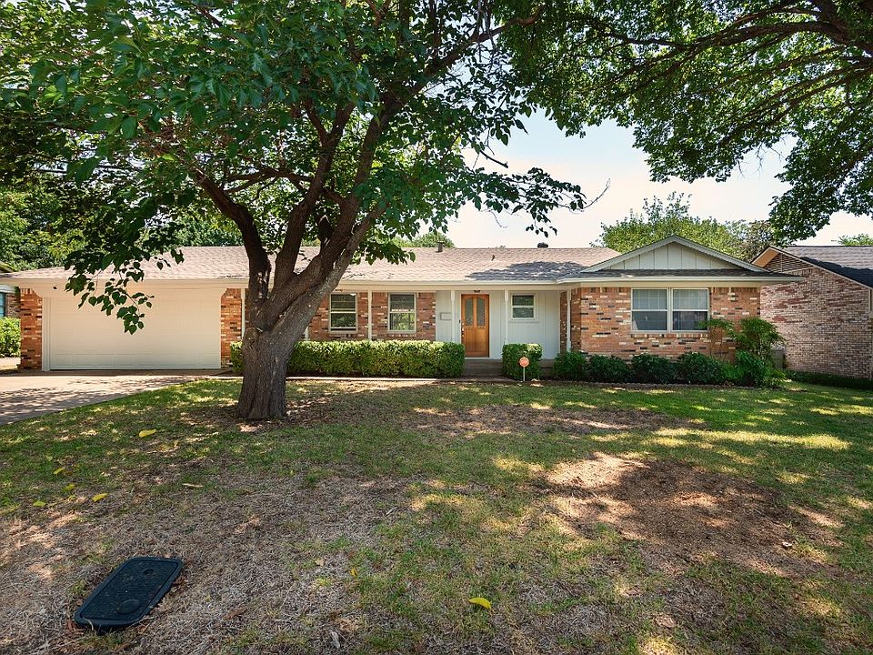 1st image of 608 Misty Glen Dr