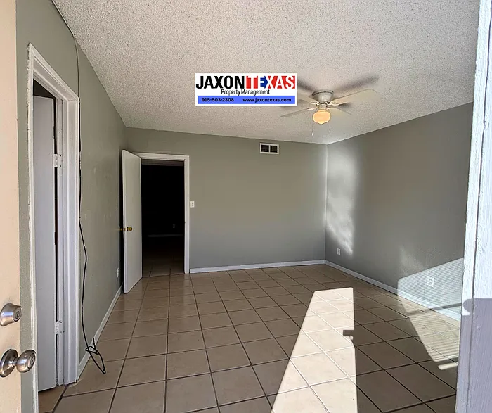 2 bed, 2.0 bath, 823 sqft, $820 — Photo 4
