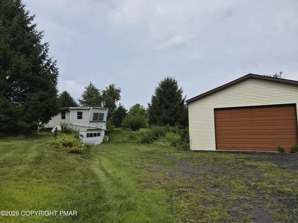 2737 Mountain Rd, Stroudsburg, PA 18360