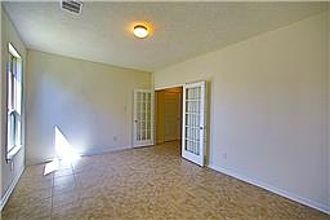 3rd image of 4502 Ashberry Pine Ln Vineyard Mdw