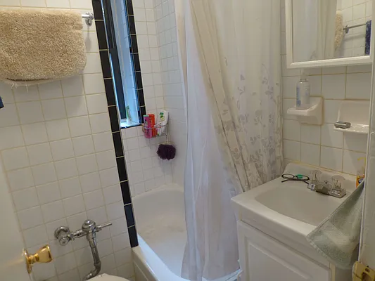 Rented by Charie Properties LLC | media 25