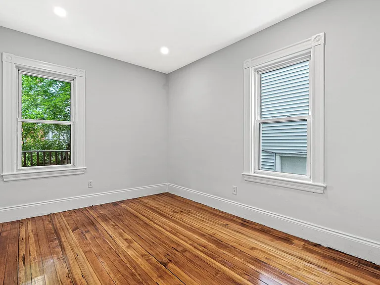 79 Pleasant St #1 — Photo 10