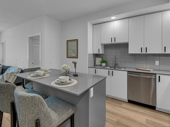 3rd image of 2390 City Gate Blvd #102
