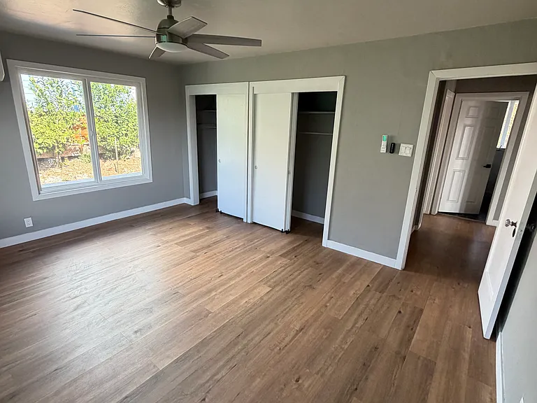 8649 Thermal St — Photo 9