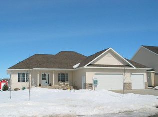2125 9th St SE, East Grand Forks, MN 56721