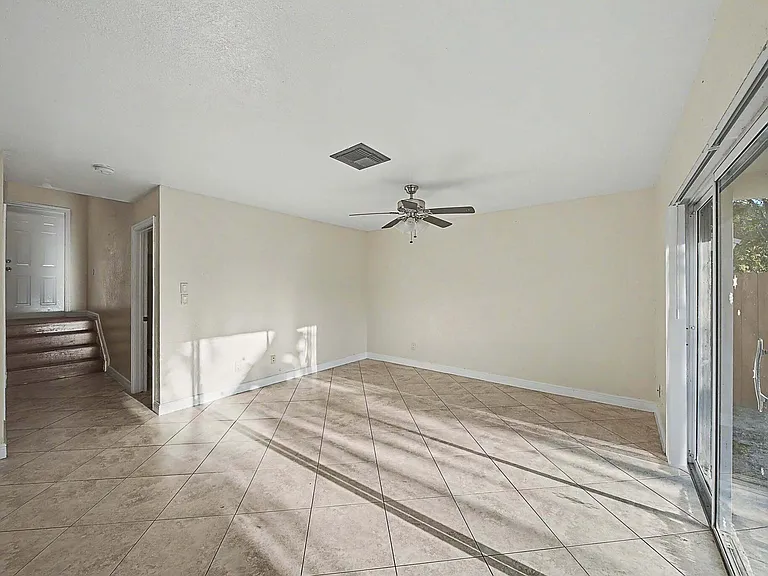 5789 Woodland Point Dr — Photo 30