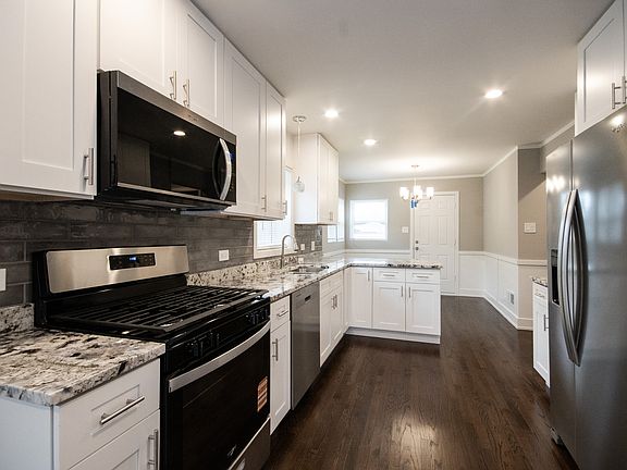 4th image of 8318 S Blackstone Ave