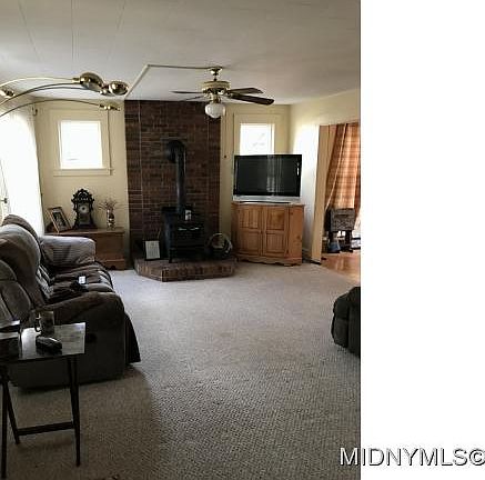 3rd image of 71 Westmoreland St