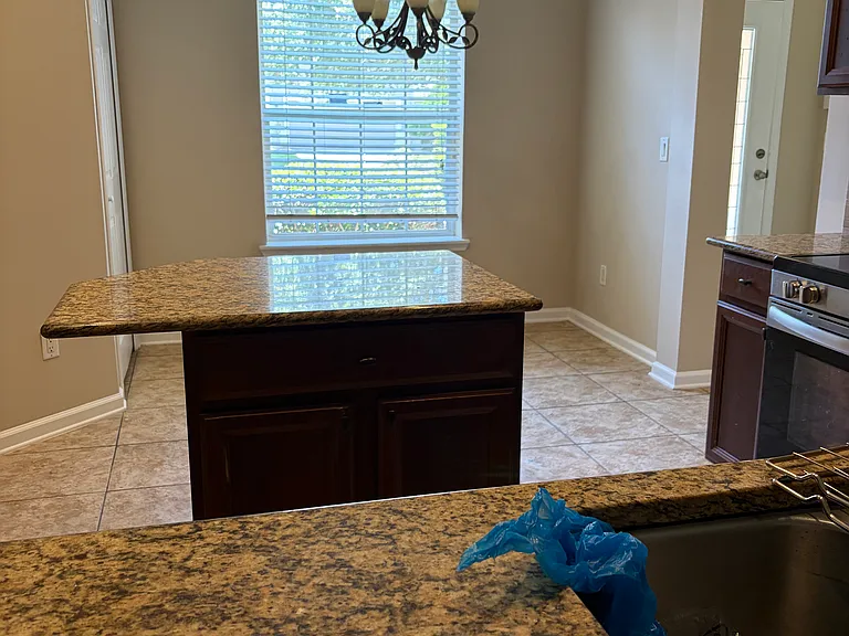 13837 Jeremiah Rd — Photo 17